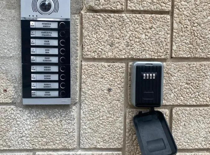 Esperia Attico Apartamento